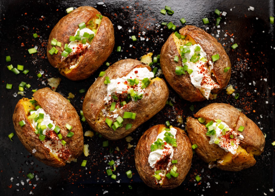 pomme-de-terre-fourree-au-fromage-de-chevre-et-au-sarcive